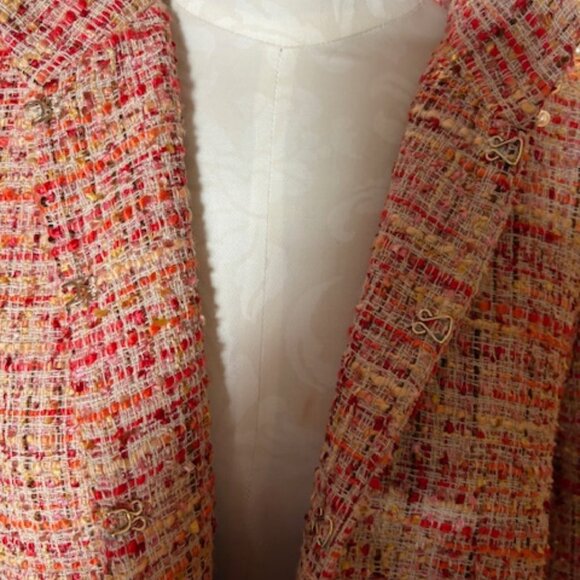 CHICO'S NEW classic, women's jacket Size 1, textured material, beaded accents - Picture 6 of 6